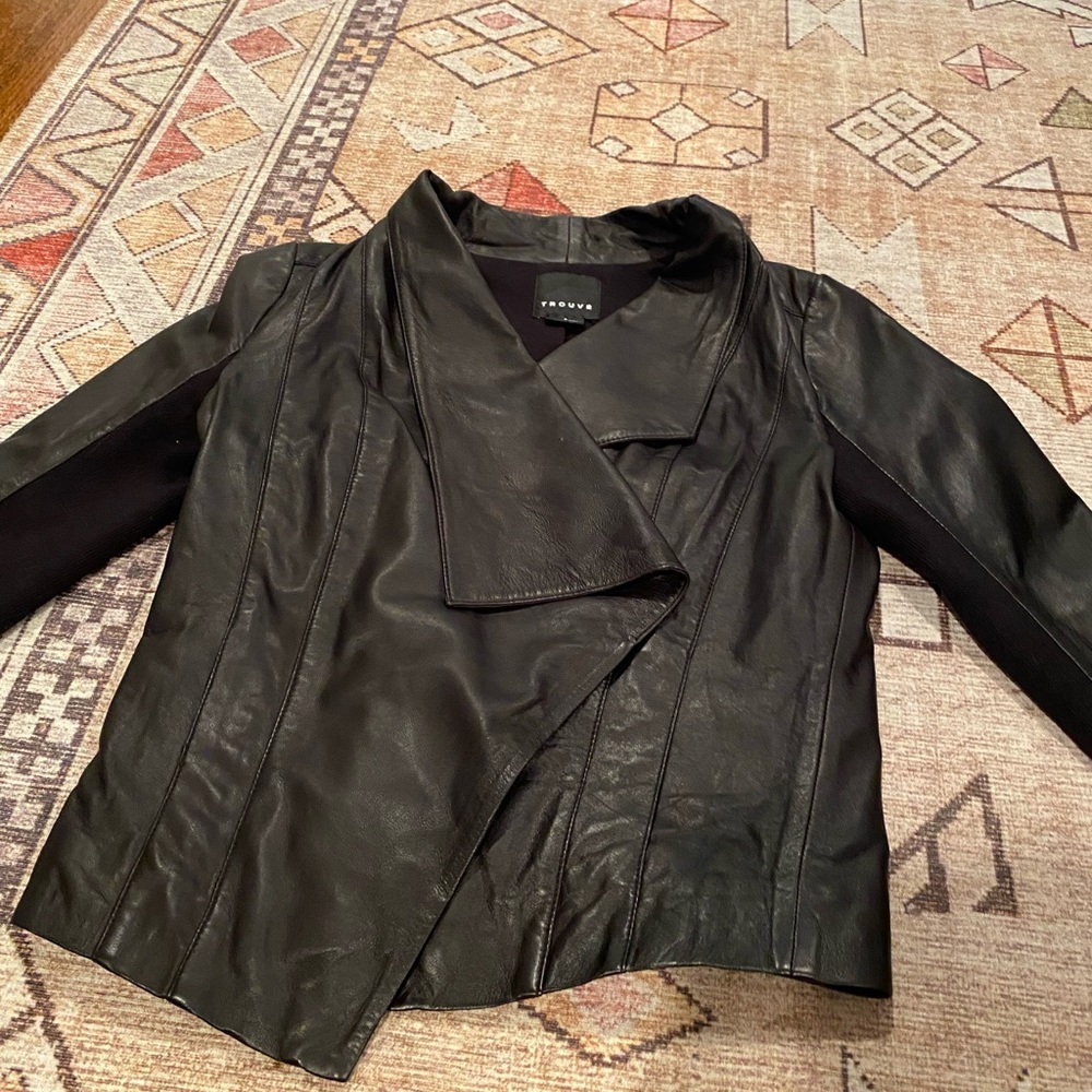 Black Nordstrom Trouvé leather jacket size small